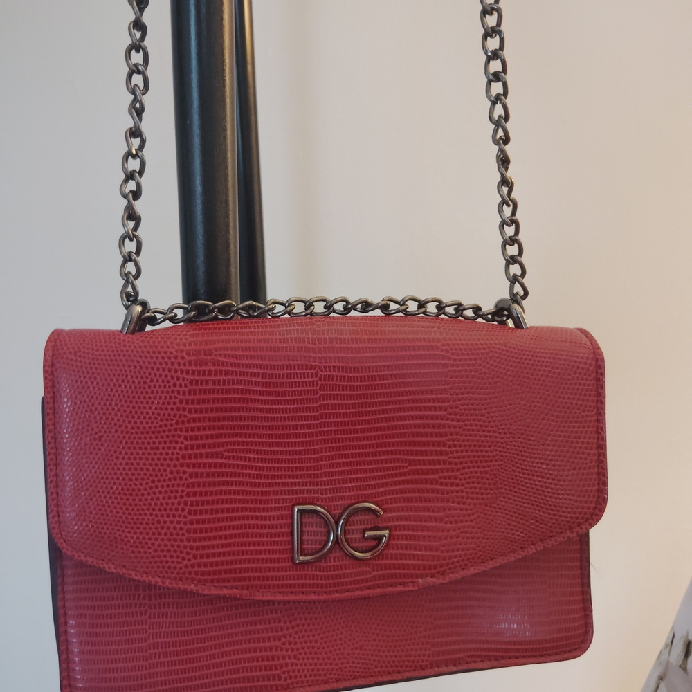 Dolce & Gabbana Red Textured Shoulder Bag